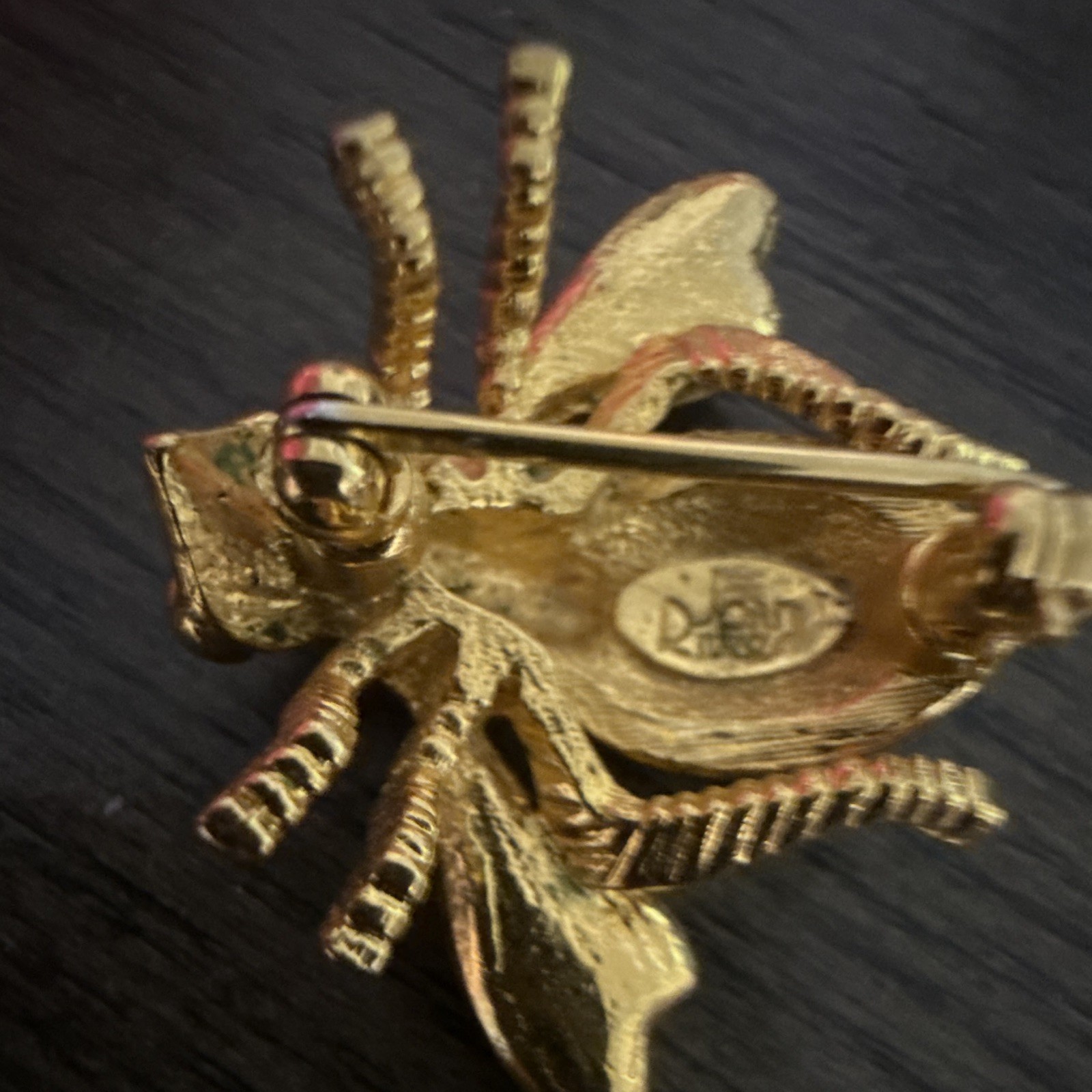 Gold Plated Pavé Rhinestone Bee Brooch Pin, White/Colorless Crystal Stones.