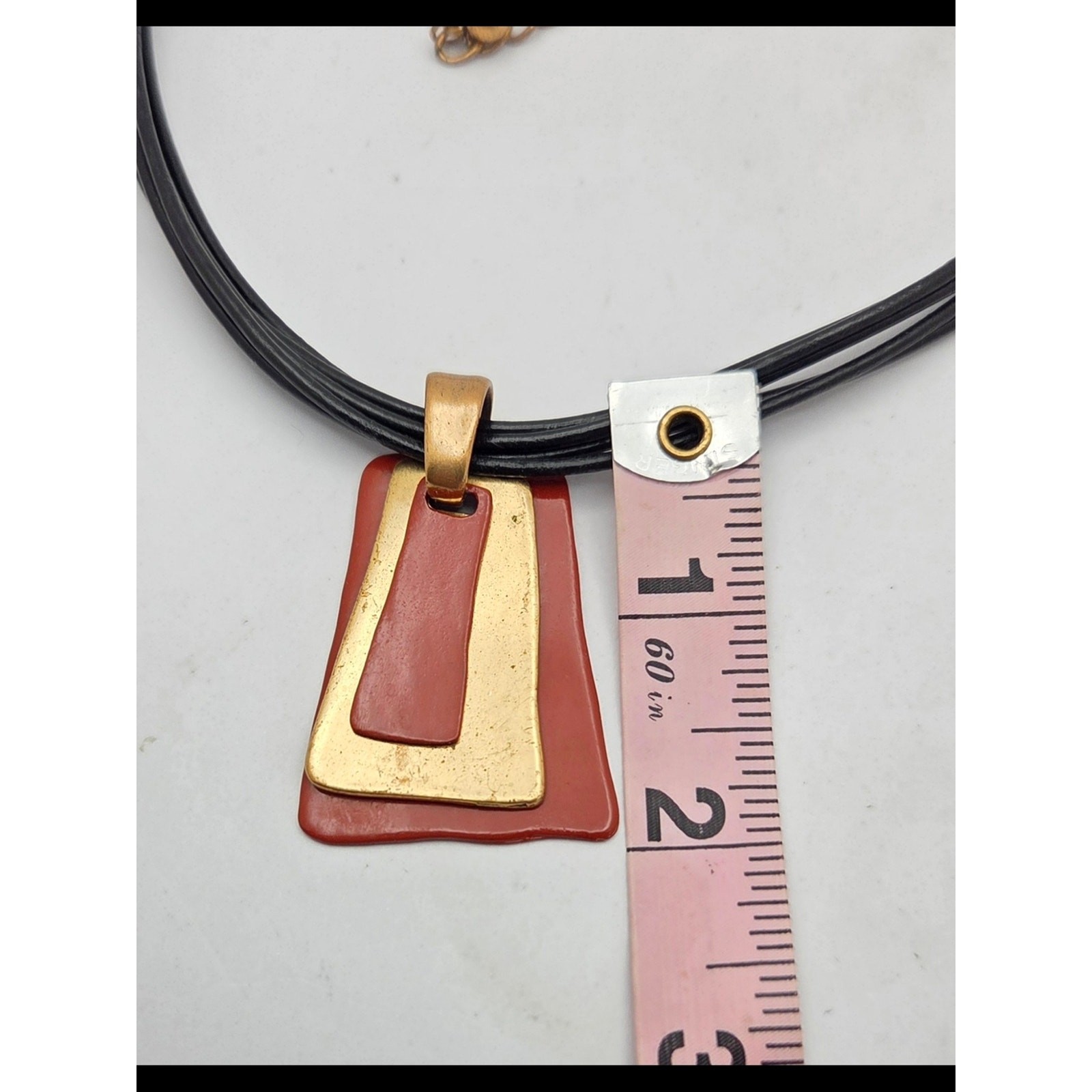 Chico’s Mid-Century Modern Style Resin & Brass Pendant Necklace Multi-Strand Cor