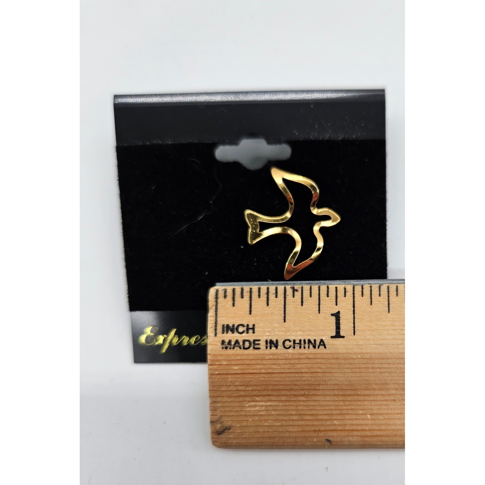 Expressions of Faith Gold Tone Dove Lapel Pin Brooch Religious Symbol