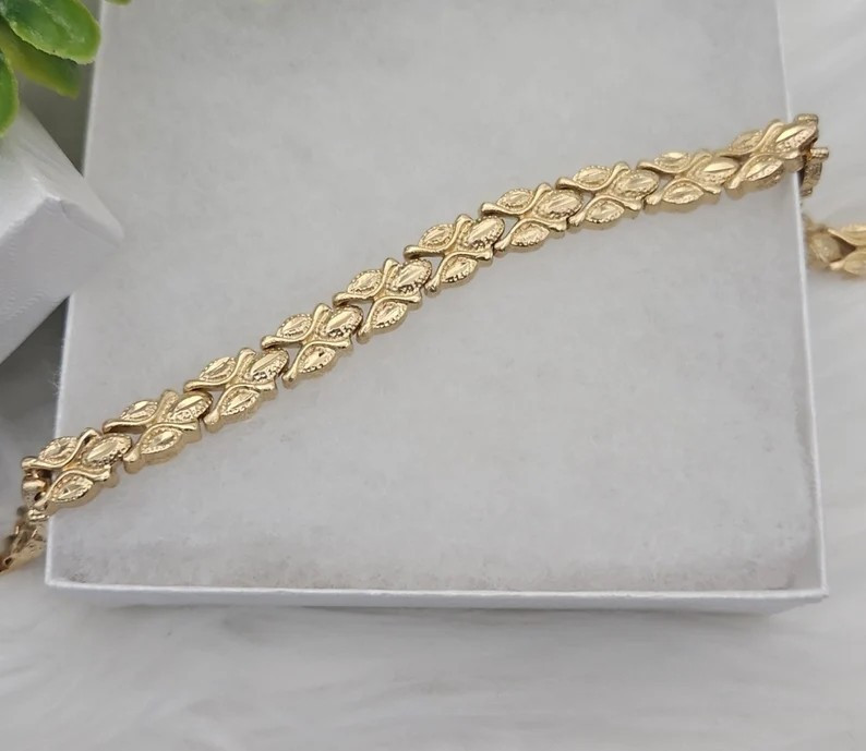 Gold Vintage Bracelet for Women, Diamond Cut Bracelet, 14k Heavy Plated Gold