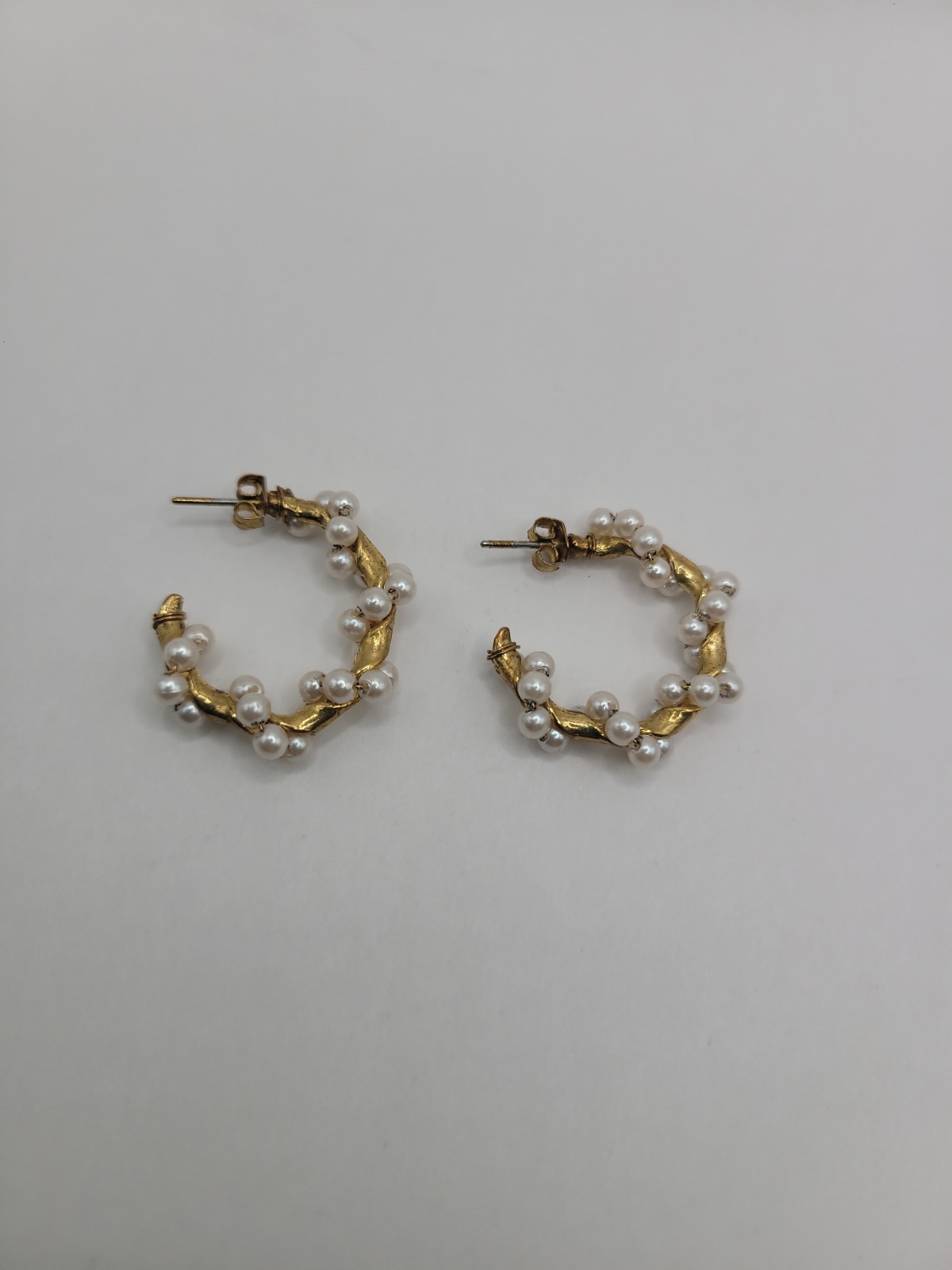 Gold Tone Faux Pearl Cluster Open Hoop Earrings Textured Statement Post Earrings