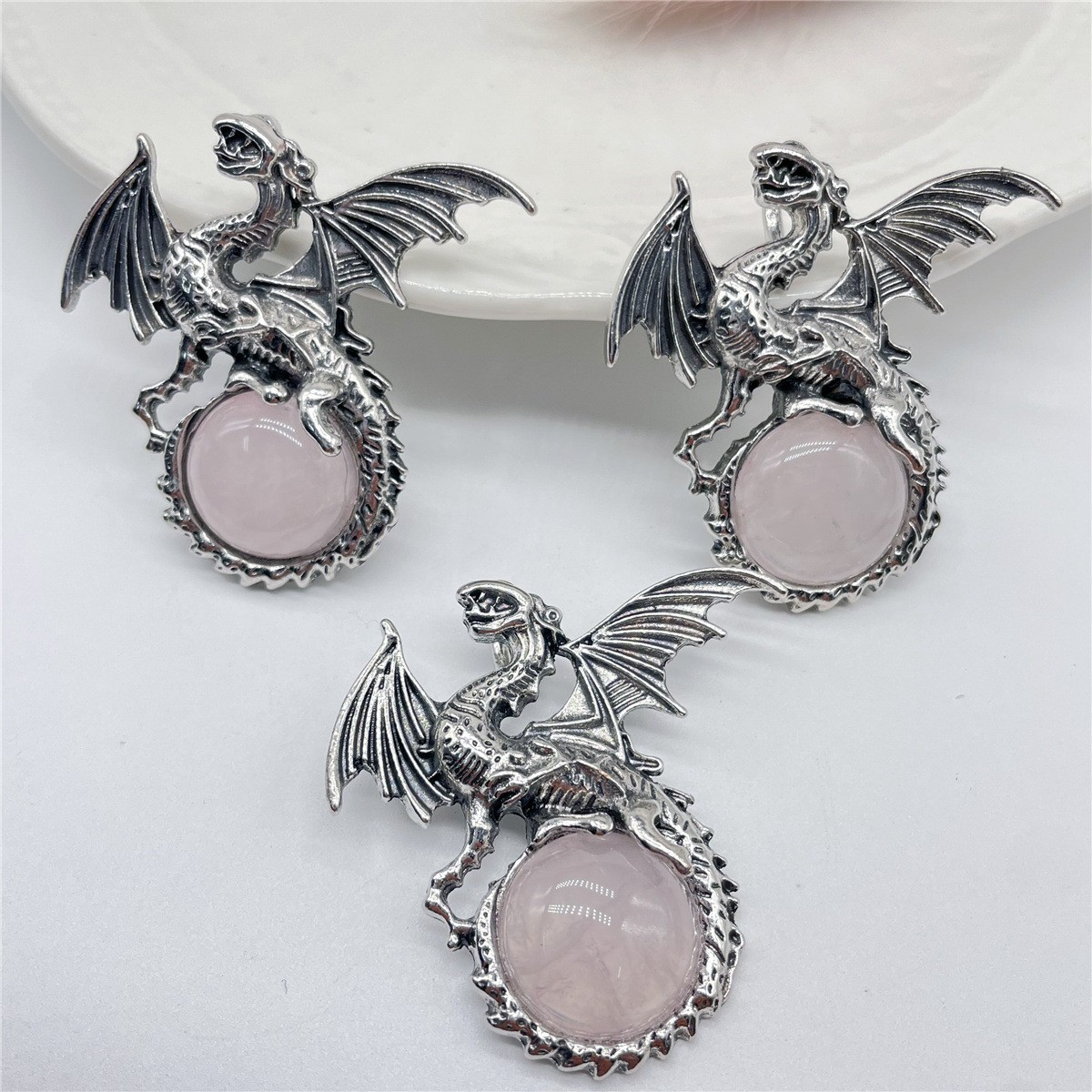 10pcs Mixed Natural Stone Flying Dragon Pendants Healing DIY Jewelry Making